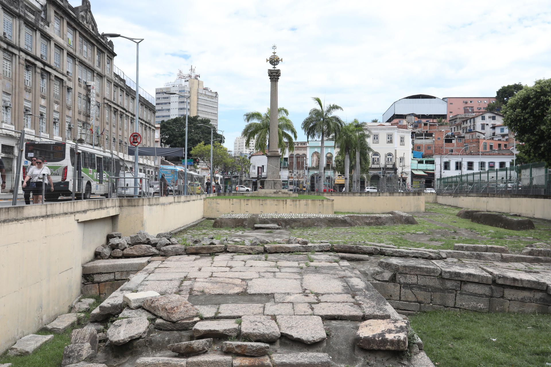 Em 2012, Cais do Valongo se tornou um monumento preservado e aberto &agrave; visita&ccedil;&atilde;o p&uacute;blica - Pedro Ivo/ Ag&ecirc;ncia O Dia 