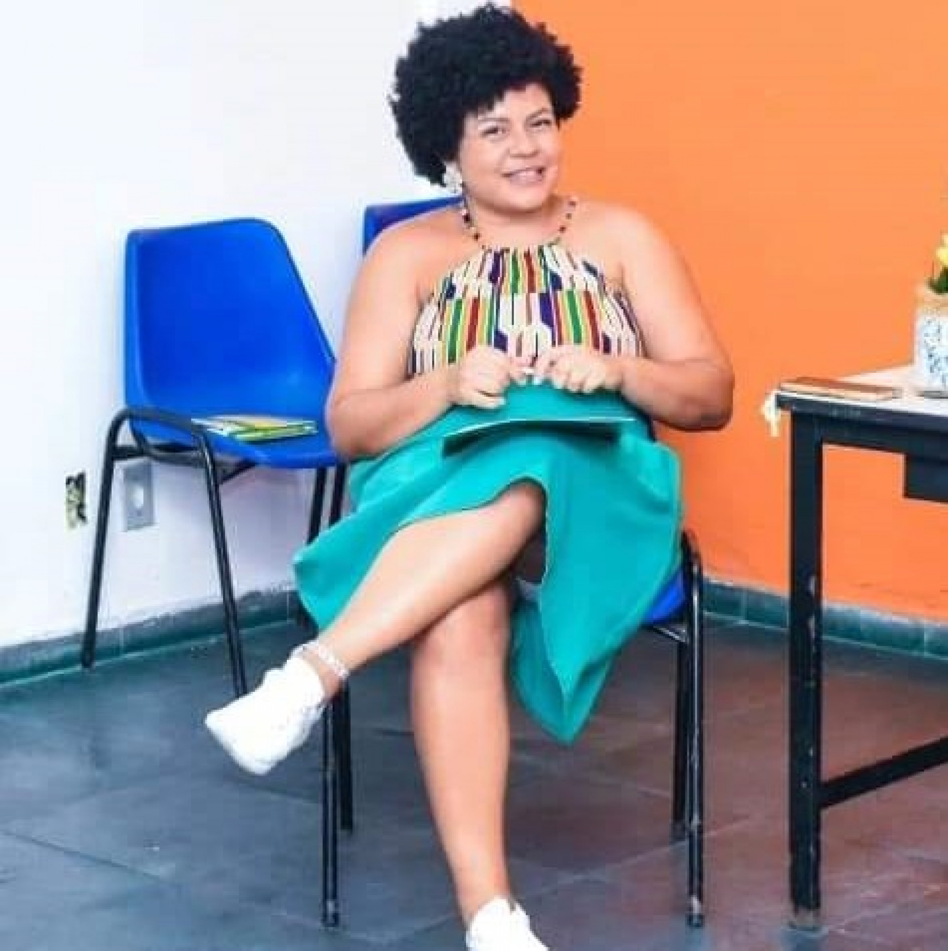 A defensora p&uacute;blica Tha&iacute;s Santos falou sobre o papel da sociedade no combate ao racismo - Divulga&ccedil;&atilde;o