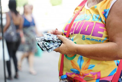 Nilópolis: De olho no Carnaval, Secretaria de Saúde realiza ação de conscientização e prevenção à AIDS