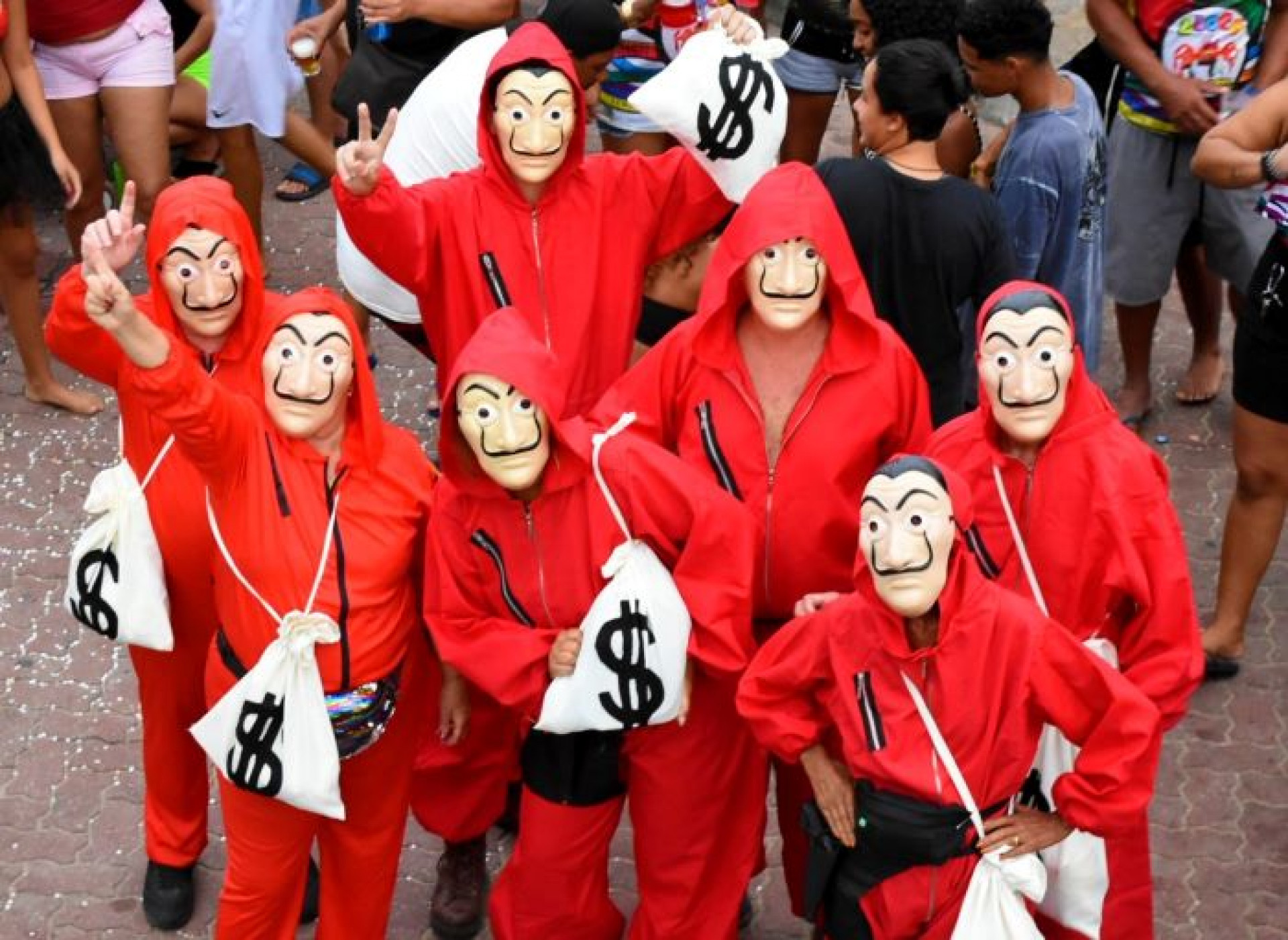 Na Quarta-feira de Cinzas, dia 22, ainda tem animação com o Bloco do Torresmo, a partir das 17h, na Av. Roberto Silveira, em Costazul - Divulgação/Allexandre Costa