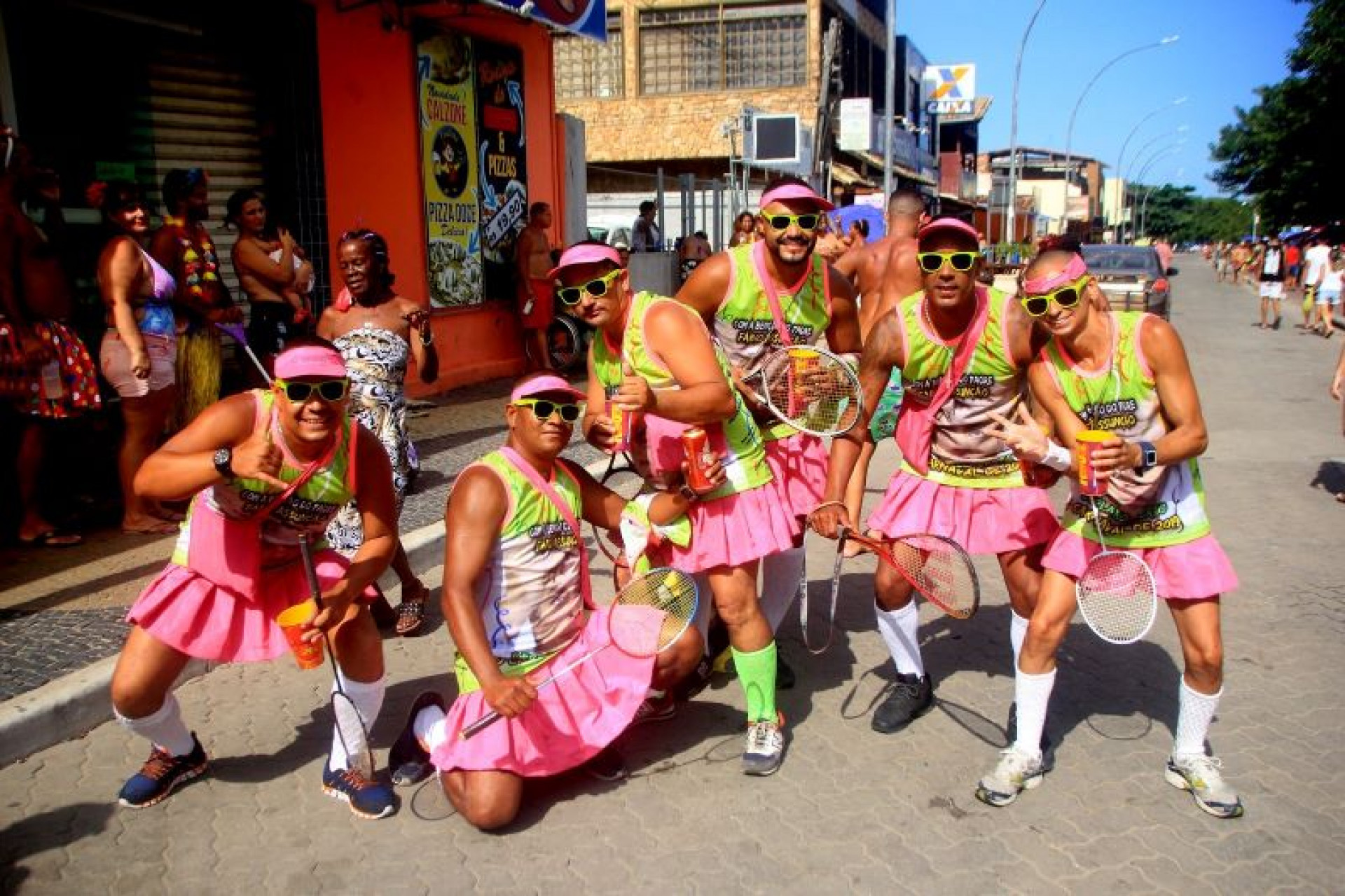 O encerramento fica por conta do Bloco Saideira, que desfila na Boca da Barra, na tarde de sábado, 25, às 16h - Divulgação/Allexandre Costa