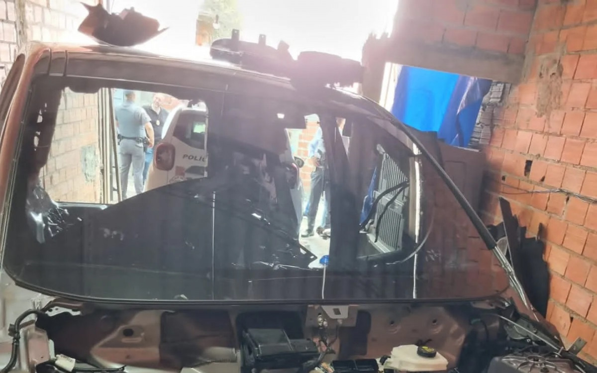 Carro de P&eacute;ricles &eacute; encontrado pela Pol&iacute;cia de S&atilde;o Paulo