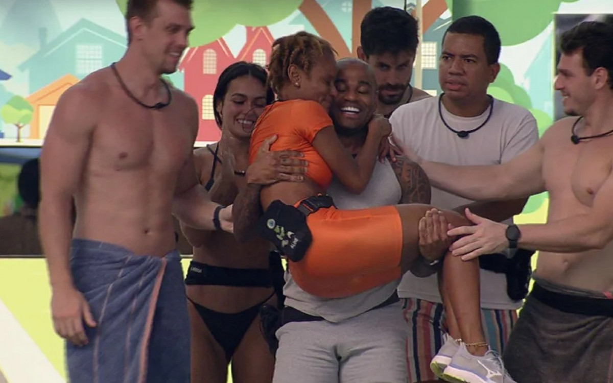 Cezar Black amparou Aline Wirley após prova do líder  - Reprodução/Globo 