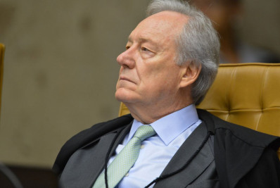 Lewandowski adia julgamento sobre competência para julgar integrantes da Forças