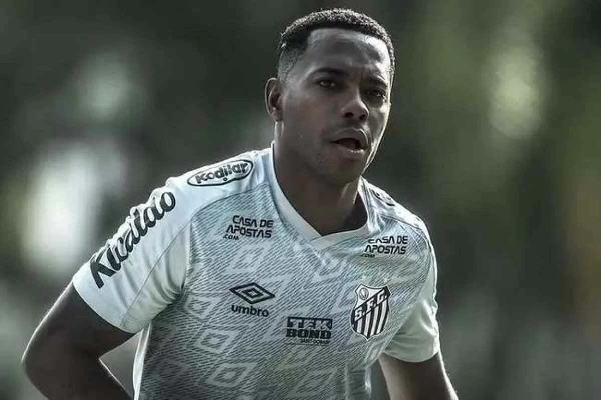 Ex-atacante da Seleção, Robinho é preso em Santos
