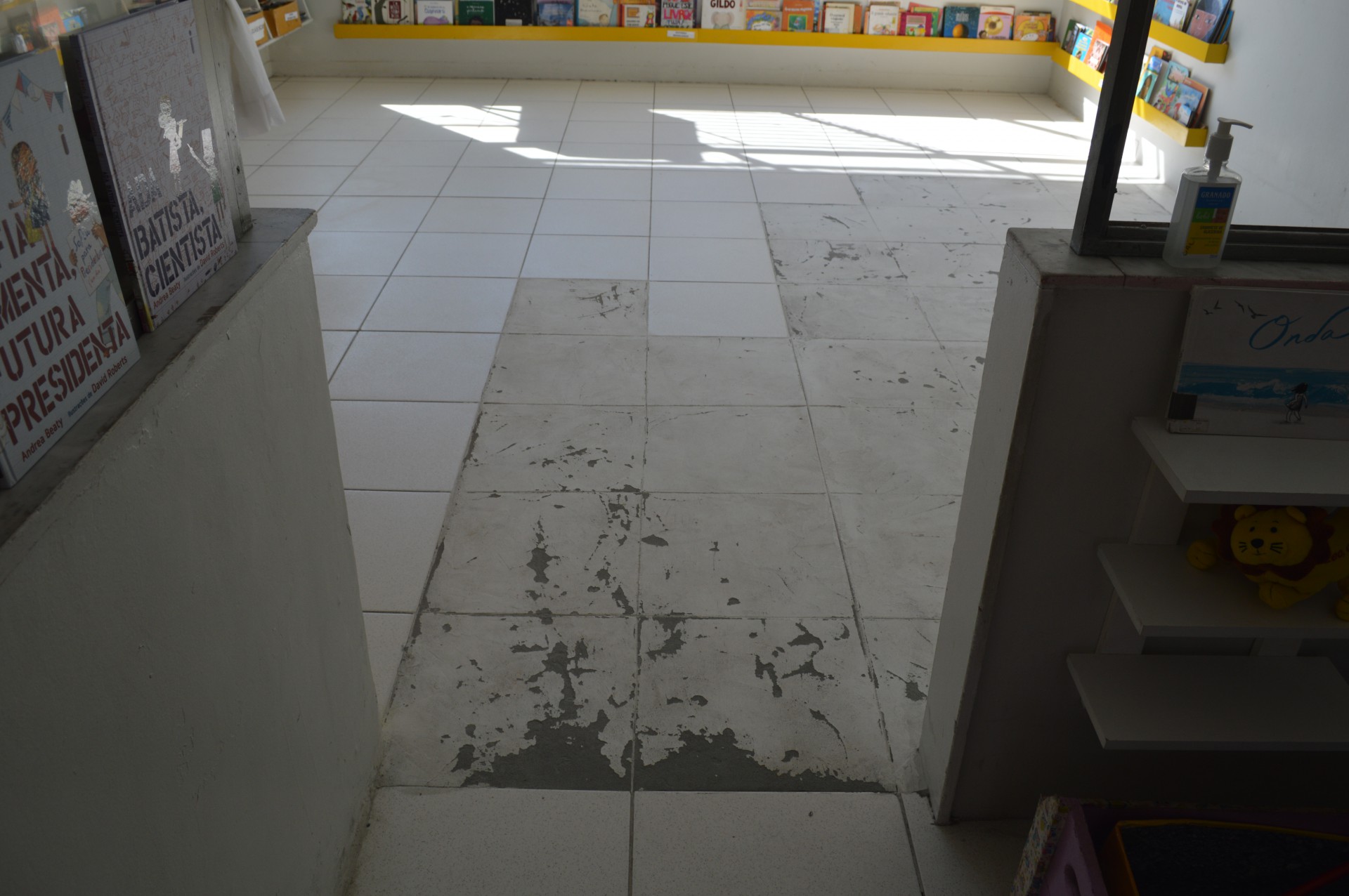 Prédio do CAP-UFRJ, na Ilha do Fundão, foi interditado devido às más condições de estrutura - Arquivo Pessoal