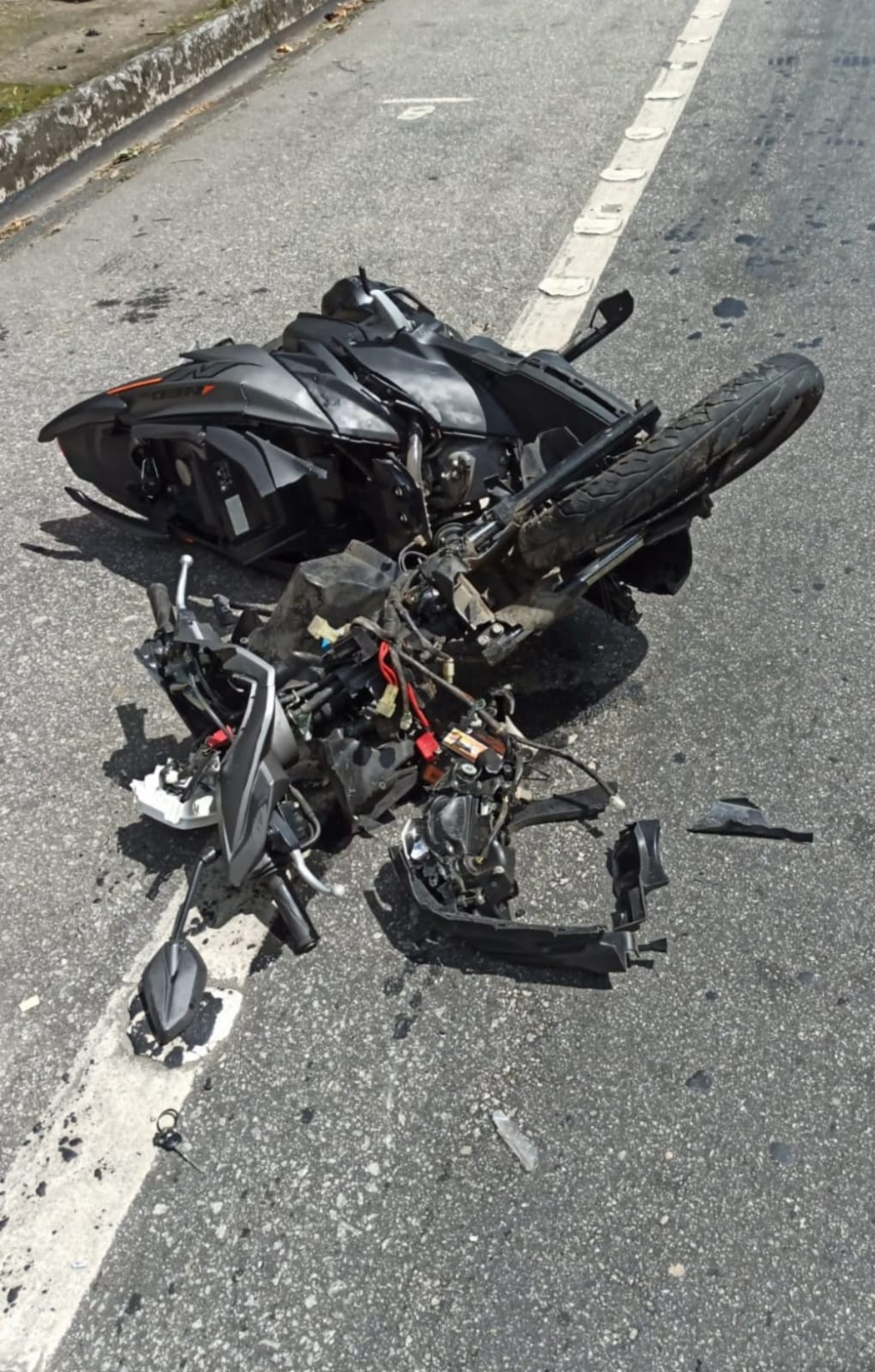 Acidente mata motociclista na rodovia Rio-Santos