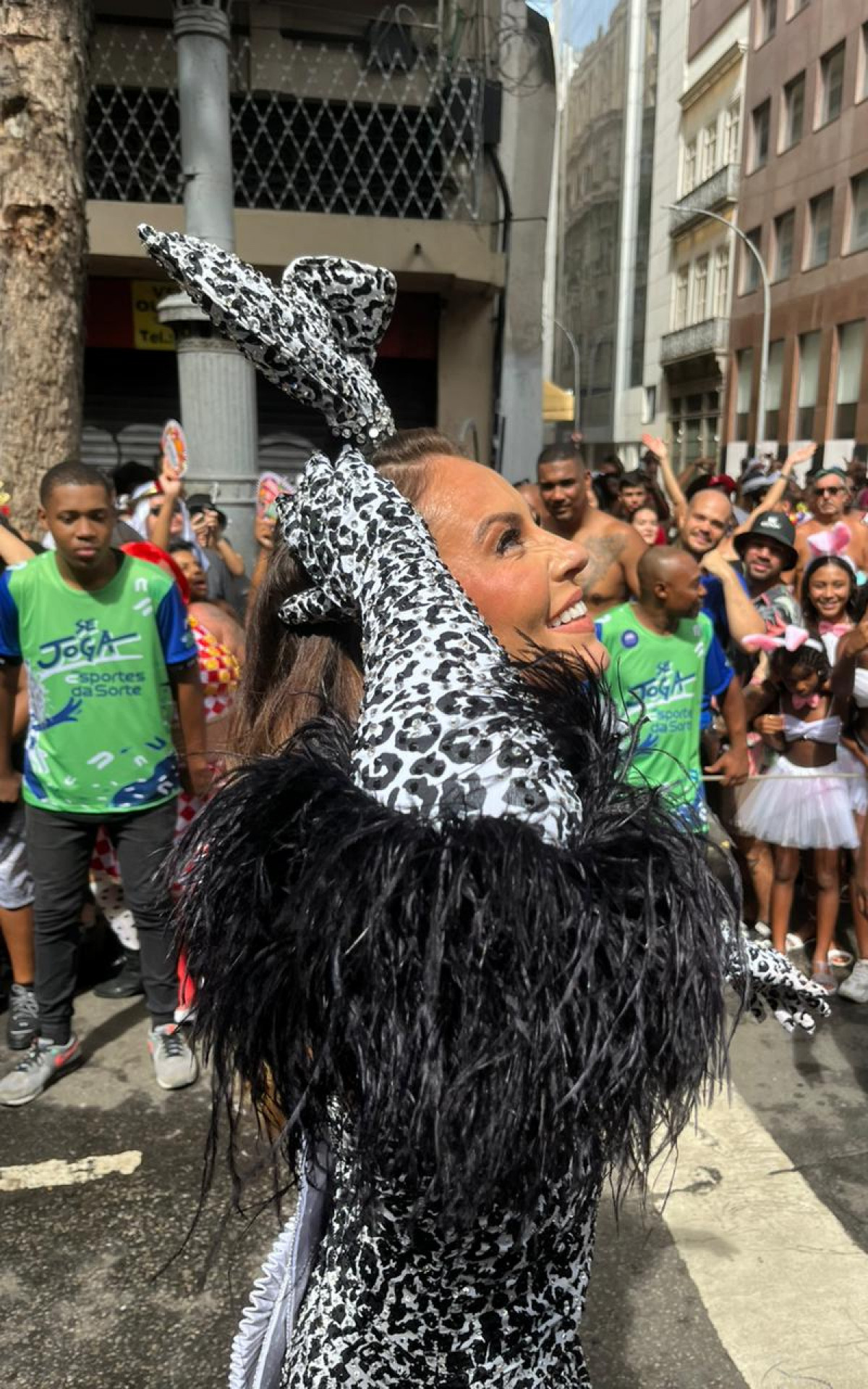 Paolla Oliveira marca presen&ccedil;a no bloco - Pedro Medeiros/Ag&ecirc;ncia O Dia