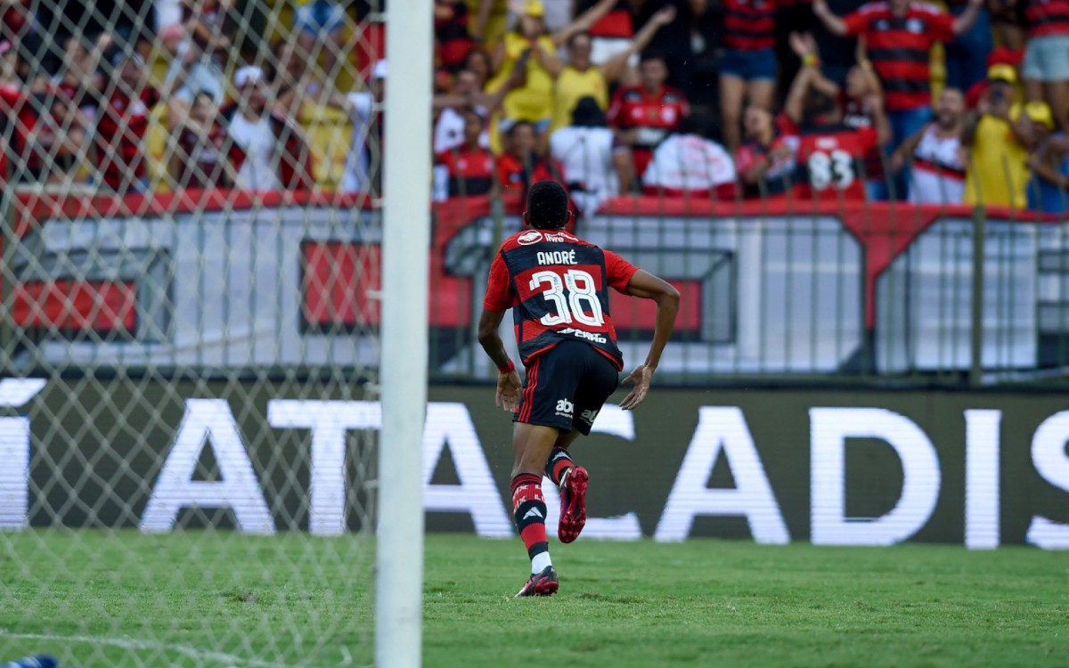 Flamengo vence Resende por 2 a 0 com gols de Matheus Gonçalves e André, pelo Campeonato Carioca.