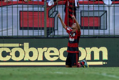 Com golaço de Matheus Gonçalves, Flamengo vence o Bragantino pelo Brasileirão Sub-20