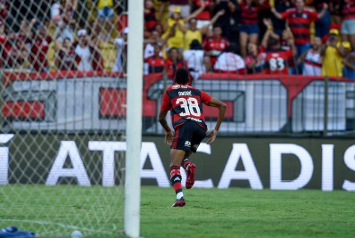 Garotos saem do banco e garantem vitória do Flamengo sobre o Resende