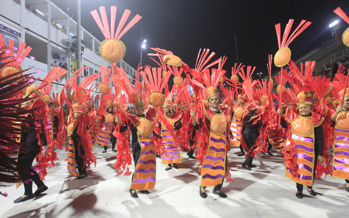 G.R.E.S União de Jacarepagua desfila nesta segunda noite de desfile da série Ouro, neste sábado(18). Foto: Reginaldo Pimenta/Agência O Dia - Reginaldo Pimenta / Agencia O Dia