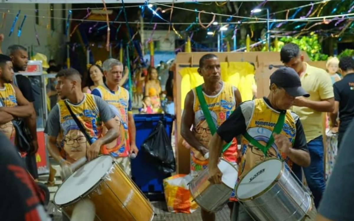 Apresentações nas tendas montadas na Praia do Saco em Muriqui e no centro de Mangaratiba.