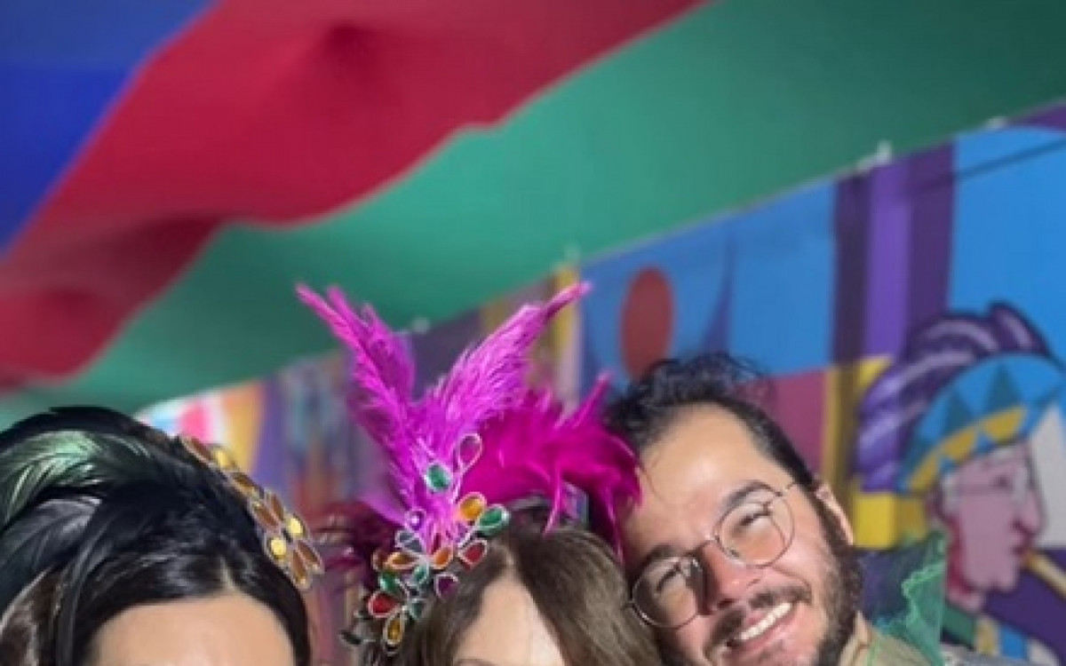 F&aacute;tima Bernardes, Elba Ramalho e T&uacute;lio Gadelha no Marco Zero