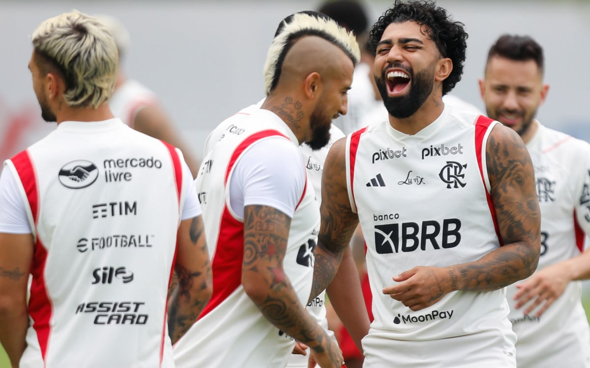 Flamengo fez seu &uacute;ltimo treino hoje, Antes de embarcar para Quito, onde enfrentar&aacute; o Independiente Del Valle (EQU) na ter&ccedil;a-feira (19). - Gilvan de Souza/Flamengo