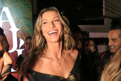Gisele Bündchen causa furor em camarote da Marquês de Sapucaí