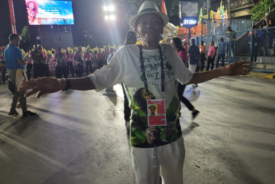 Baluarte do Império Serrano, Aluísio Machado compartilha emoção de compor para Arlindo Cruz: 'Não se mete com a gente'