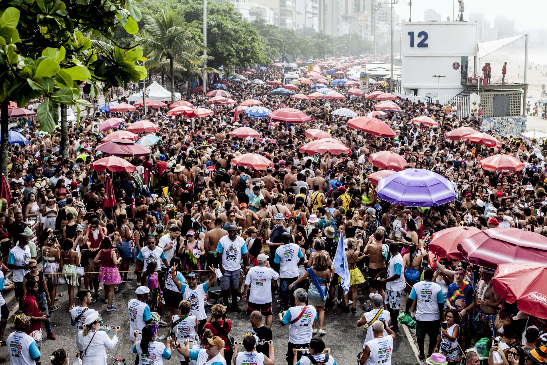 Foliões aproveitaram o Bloco Areia na manhã deste domingo - Divulgação / Riotur