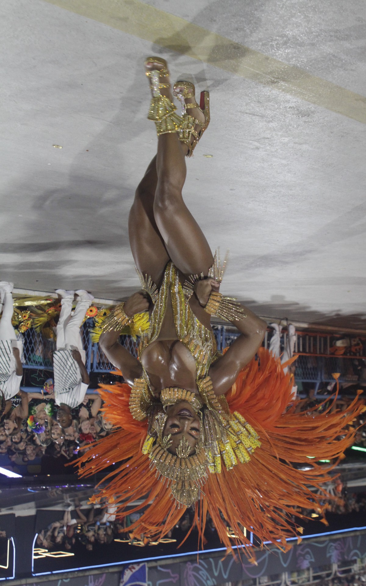 G.R.E.S  Mocidade Independente de Padre Miguel desfila nesta primeira noite de desfile do Grupo Especial, neste domingo(19). Foto: Marcos Porto/Agencia O Dia