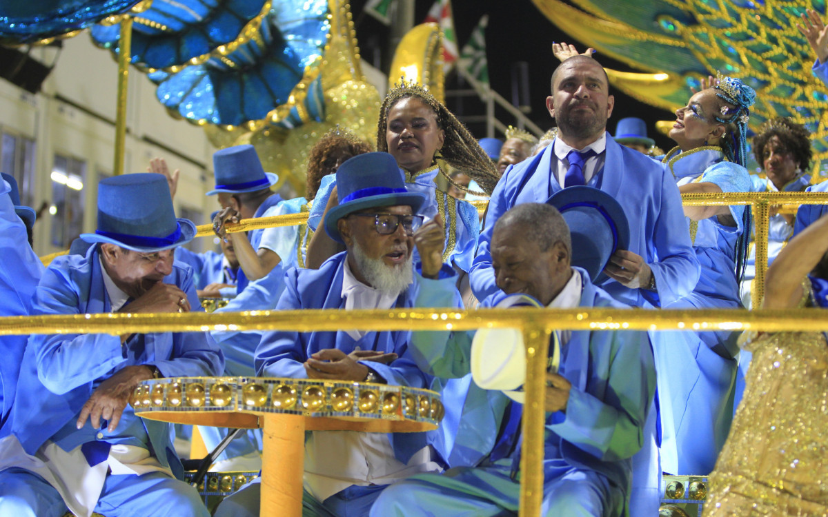 G.R.E.S Portela desfila nesta segunda noite de desfile do Grupo Especial, nesta segunda-feira(20). Foto:  Reginaldo Pimenta/Agencia O Dia