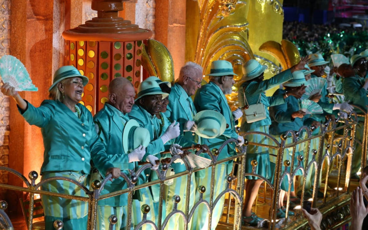 Mocidade foi a terceira escola a desfilar neste primeiro dia do Especial