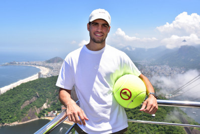 Alcaraz pode empatar com Djokovic no topo do ranking se vencer o Rio Open