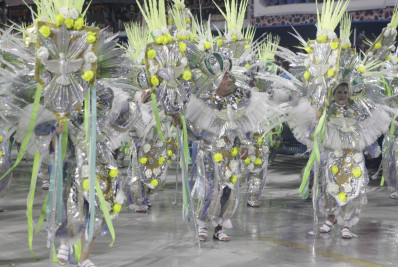 A possível consequência das duas notas 9,5 no quesito de fantasias