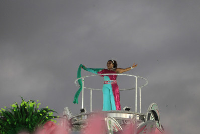 Quem mais da política, além de Margareth Menezes, desfilou na Mangueira