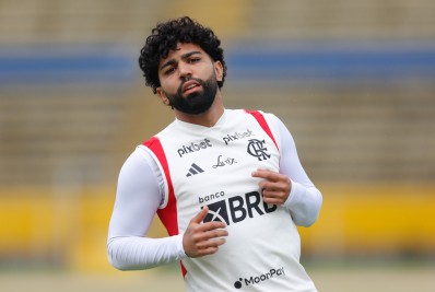Por problemas musculares, Gabigol não participa de treino com elenco do Flamengo