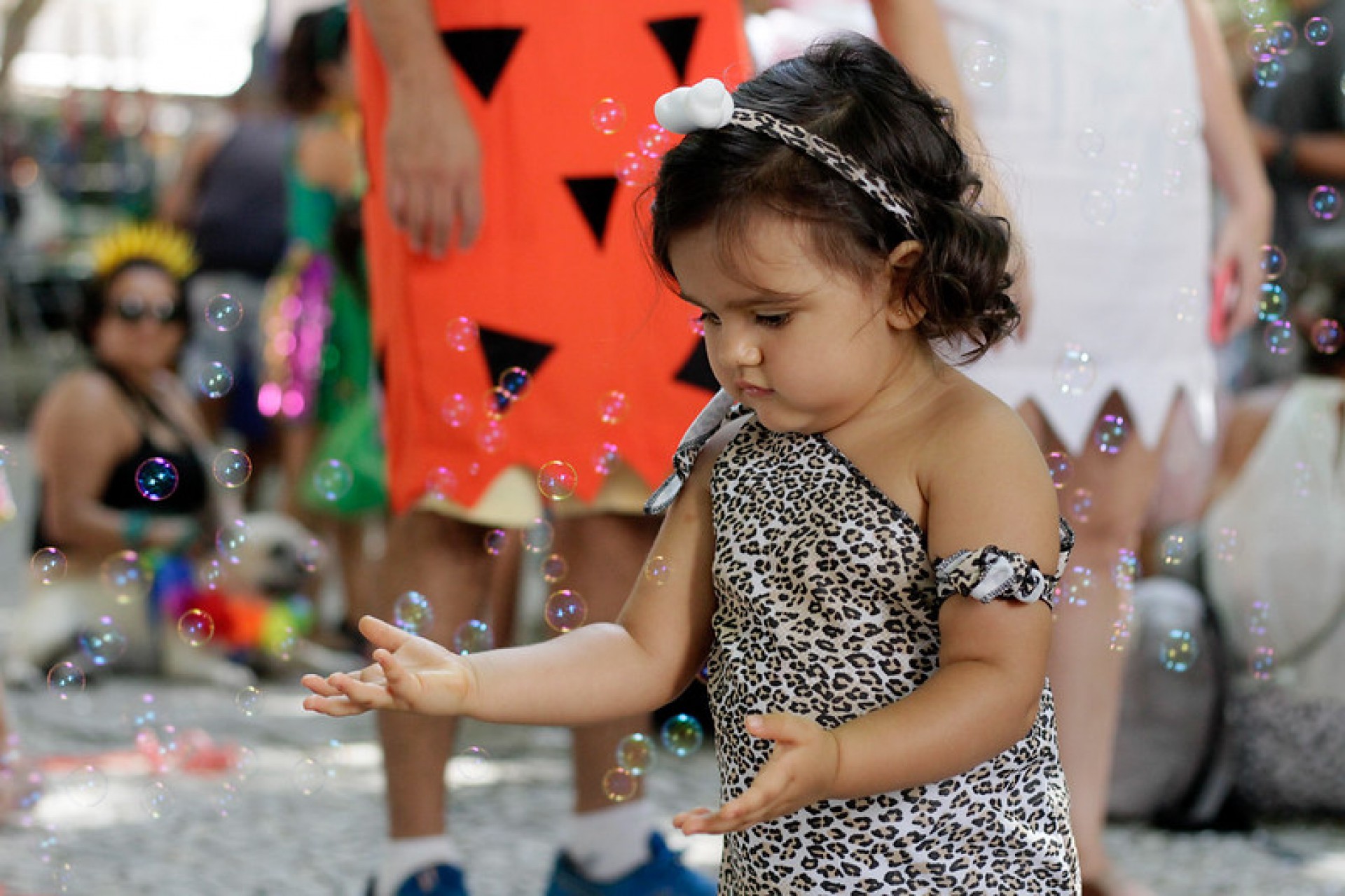 Crianças e adultos se divertem em bloco infantil 'Largo do Machadinho, Mas Não Largo do Suquinho', na manhã desta segunda-feira, em praça na Zona Sul do Rio - Divulgação RioTur/Joana Coimbra
