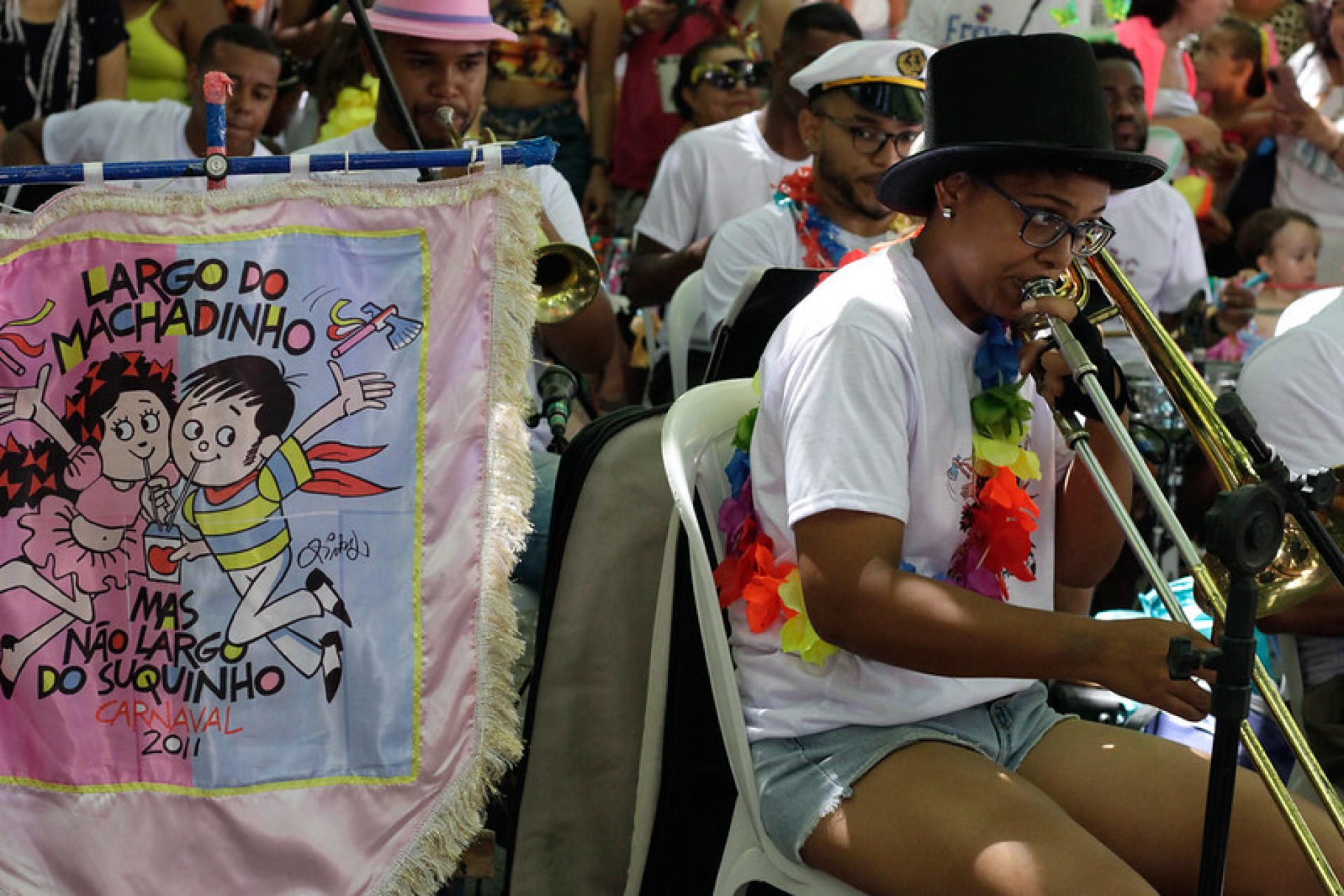 Crianças e adultos se divertem em bloco infantil 'Largo do Machadinho, Mas Não Largo do Suquinho', na manhã desta segunda-feira, em praça na Zona Sul do Rio - Divulgação RioTur/Joana Coimbra