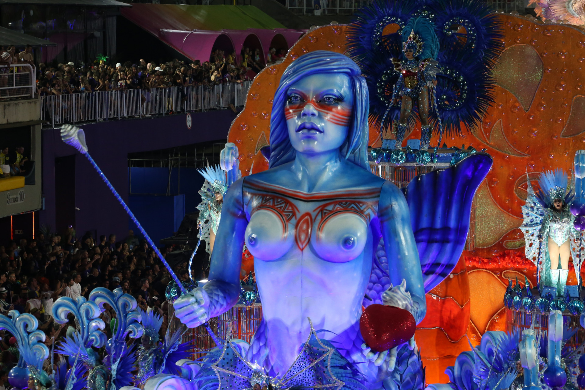 G.R.E.S Unidos da Tijuca desfila nesta primeira noite de desfile do Grupo Especial, neste domingo(19). Foto: Cleber Mendes/Agencia O Dia - Cleber Mendes