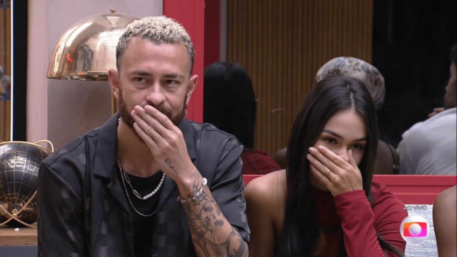 Brothers ficaram sem graça após levarem bronca de Tadeu Schmidt por conta do 'after dos crias' - Reprodução