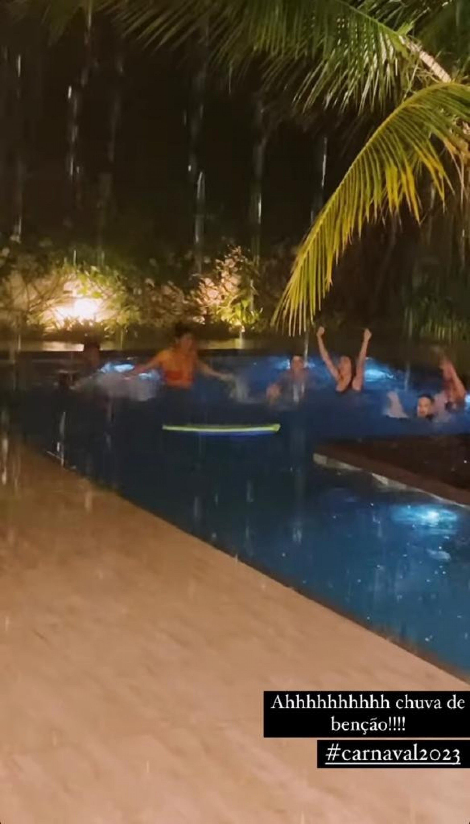 Juliana Paes passa o Carnaval com a família e amigos - Reprodução / Instagram