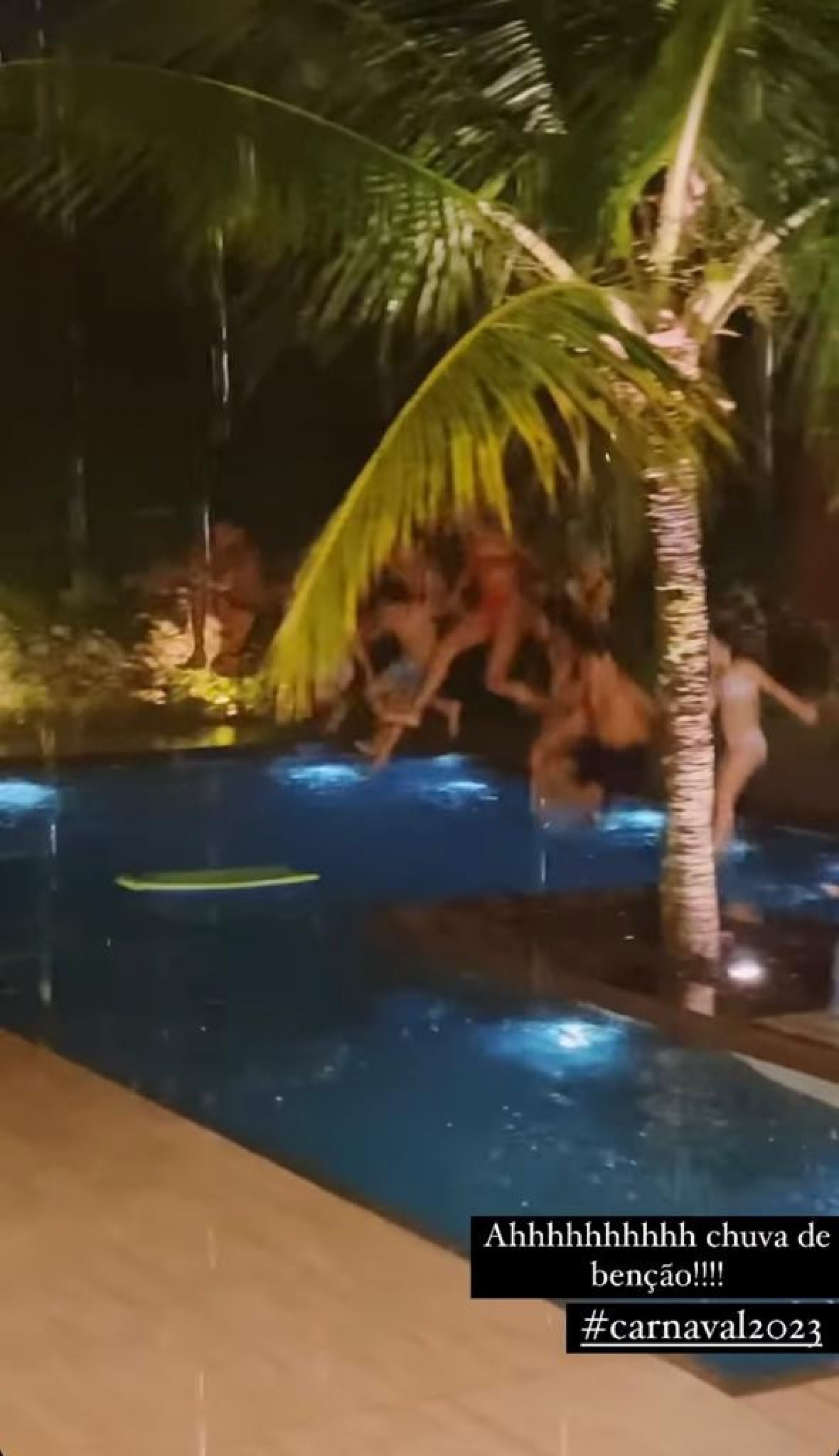 Juliana Paes passa o Carnaval com a família e amigos - Reprodução / Instagram