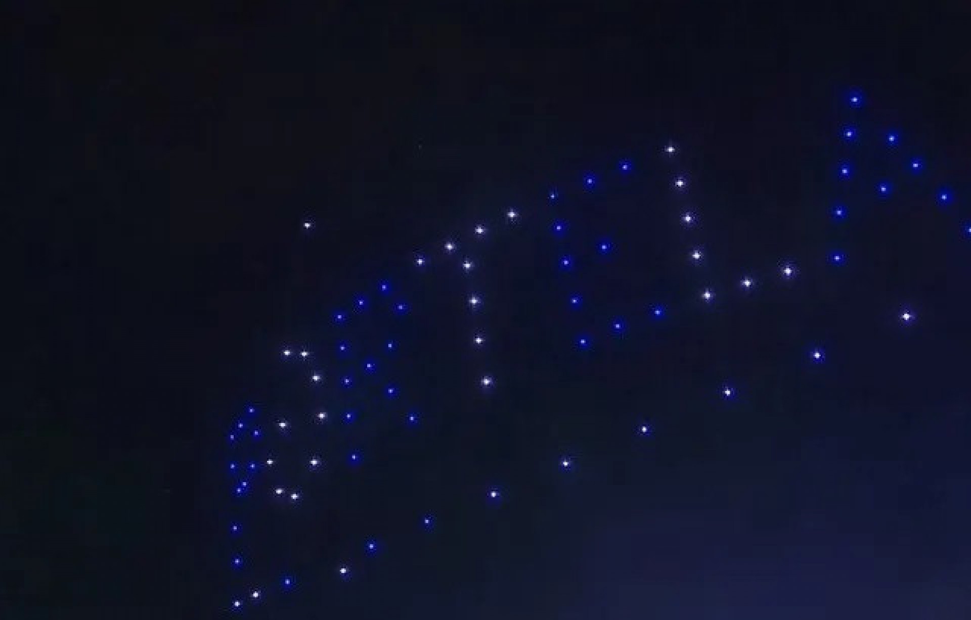 Portela leva show de drones para o desfile - Reprodução