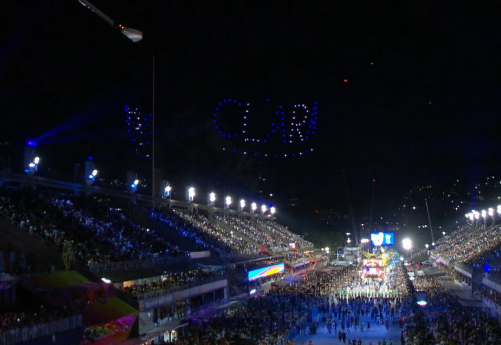 Portela leva show de drones para o desfile - ReproduçãoReprodução de vídeo / TV Globo