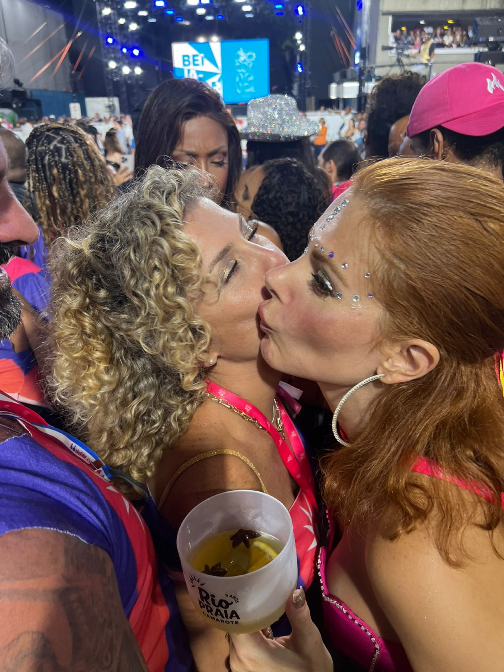 Bárbara Borges e Deborah Albuquerque - Drika e André Marinho