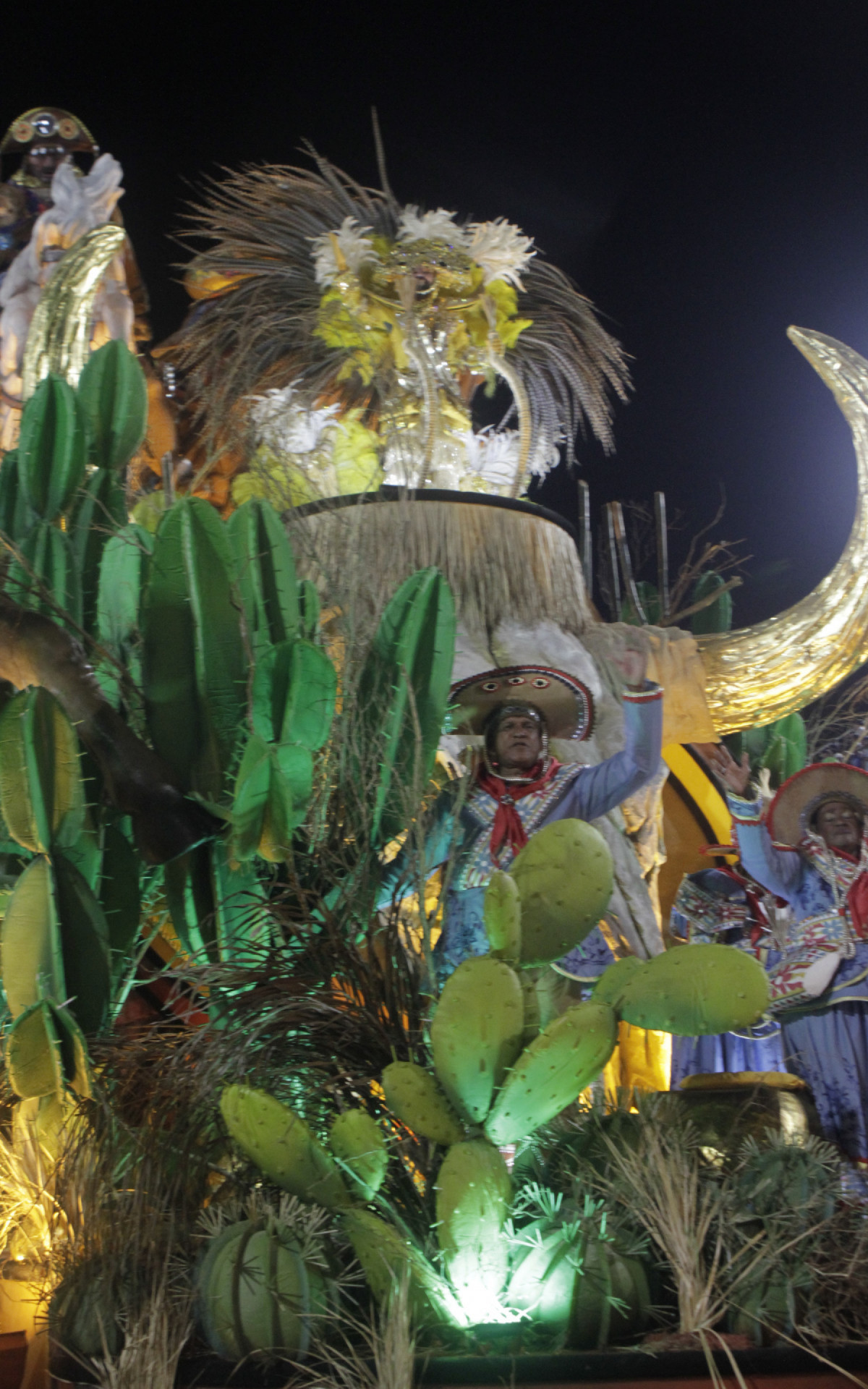 G.R.E.S  Imperatriz Leopoldinense desfila nesta segunda noite de desfile do Grupo Especial, nesta segunda-feira(20). Foto:  Marcos Porto/Agencia O Dia