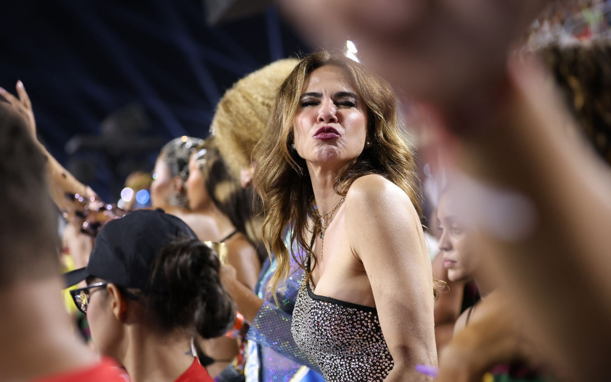 Luciana Gimenez 
 - Daniel Pinheiro / Agnews