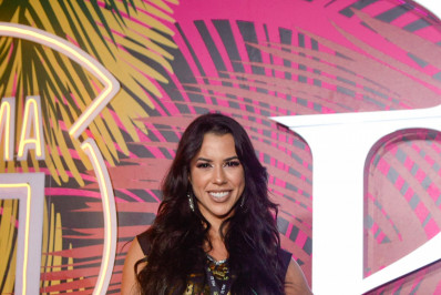 Larissa Tomásia celebra estreia na Sapucaí como musa do Império Serrano: 'Dei o meu máximo'