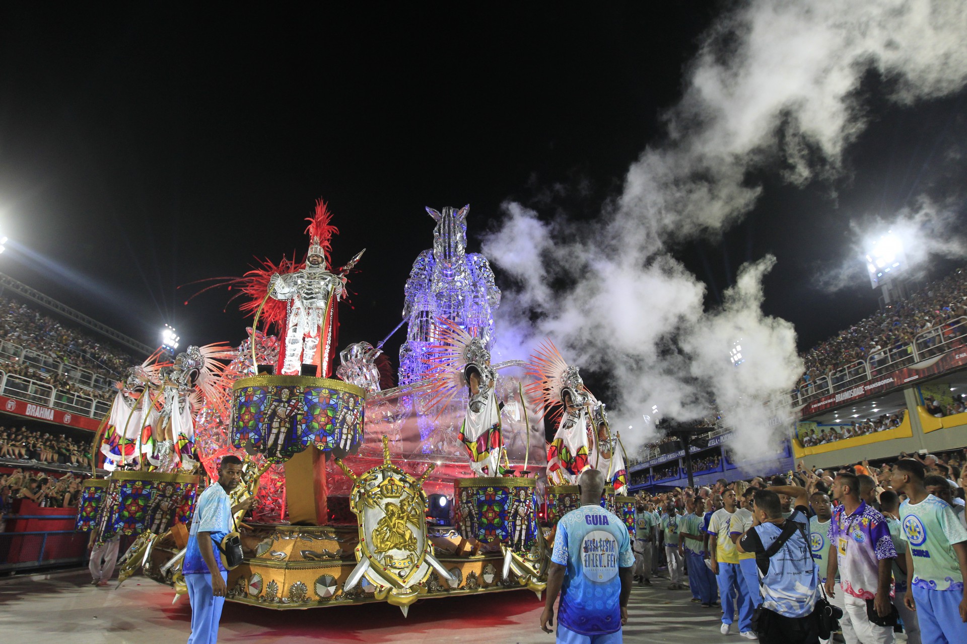 Vila Isabel foi a terceira escola a desfilar neste segundo dia de desfiles no Especial. - Reginaldo Pimenta / Agencia O Dia