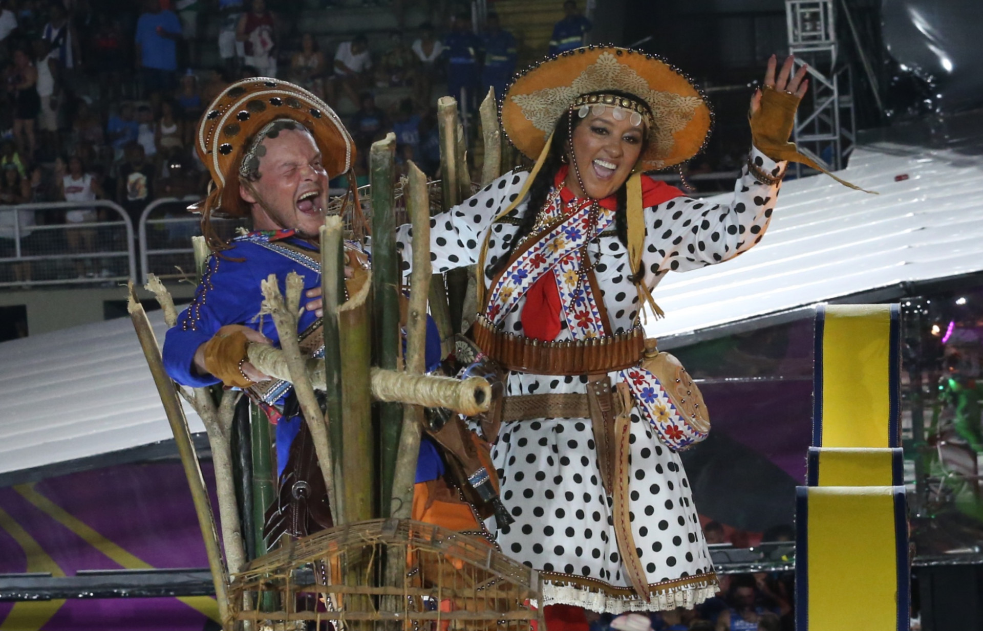 Imperatriz Leopoldinense. Na foto: Regina Case e o ator Matheus Nachtergaele - Cleber Mendes/Agencia O Dia