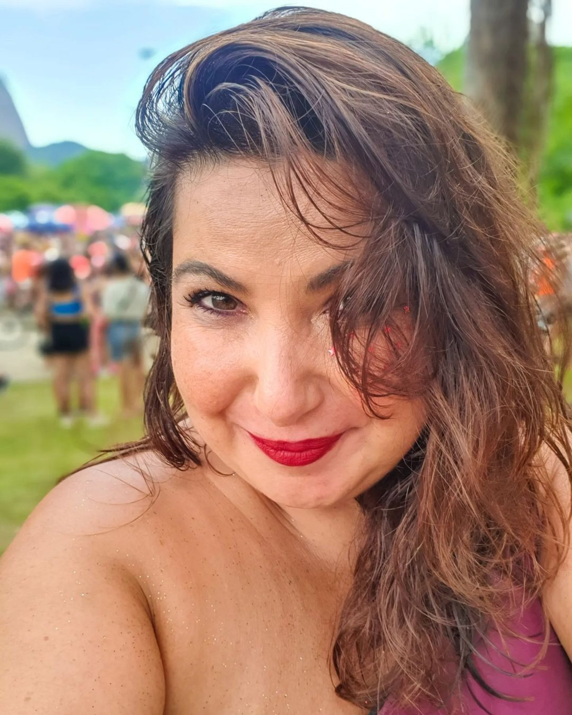 Mariana Xavier compartilha registros de blocos na quarta-feira de cinzas - Reprodução Internet