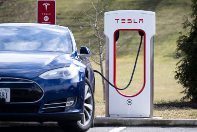 Nos EUA, 2ª maior rede de carregamento de veículos elétricos vai adicionar conectores da Tesla