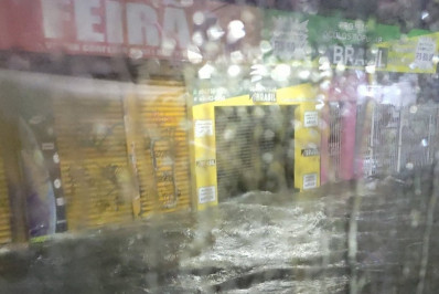 Temporal provoca estragos e transtornos na cidade do Rio