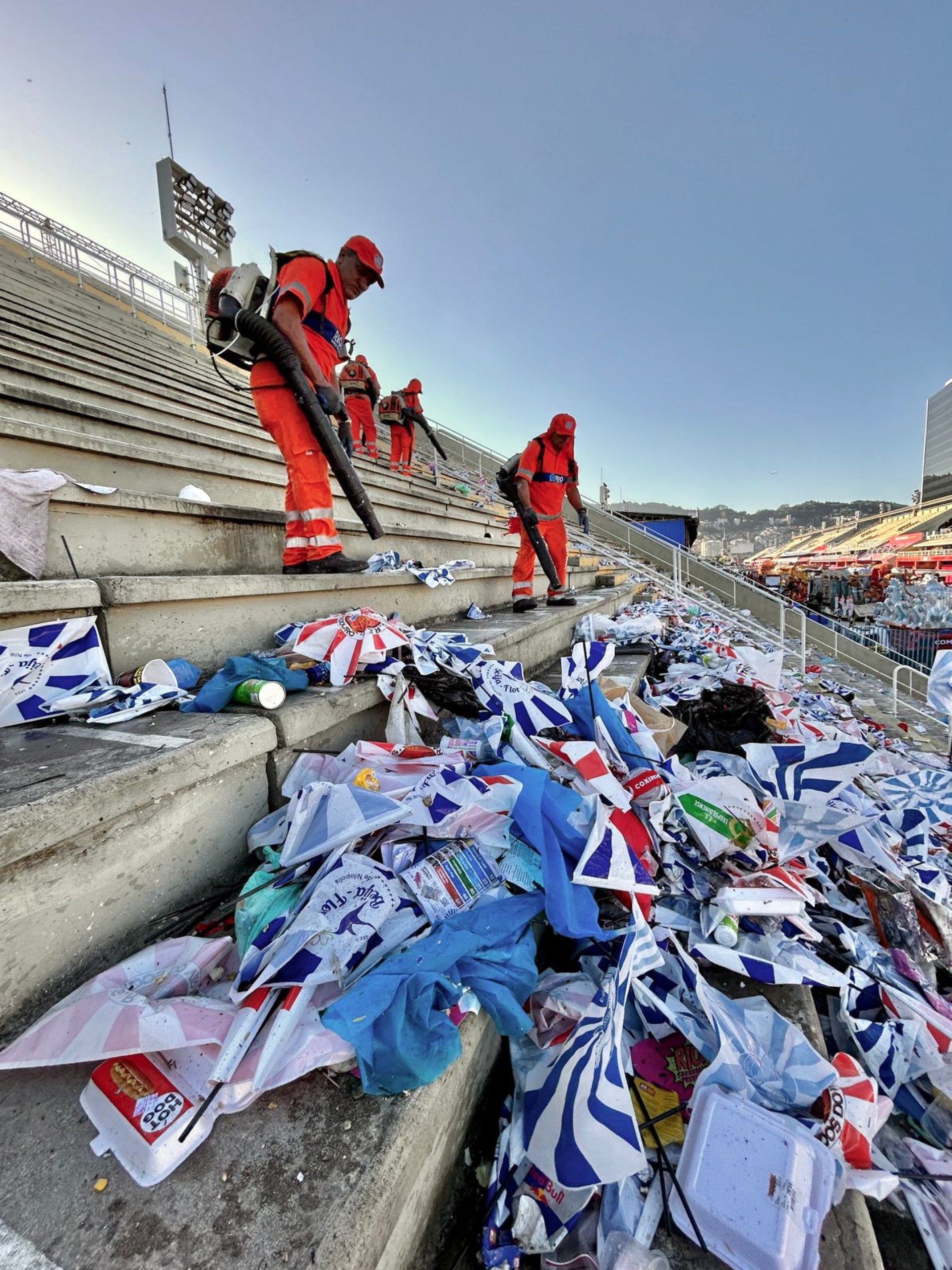Comlurb removeu 182,8 toneladas de resíduos durante a limpeza da terça-feira de Carnaval (21)