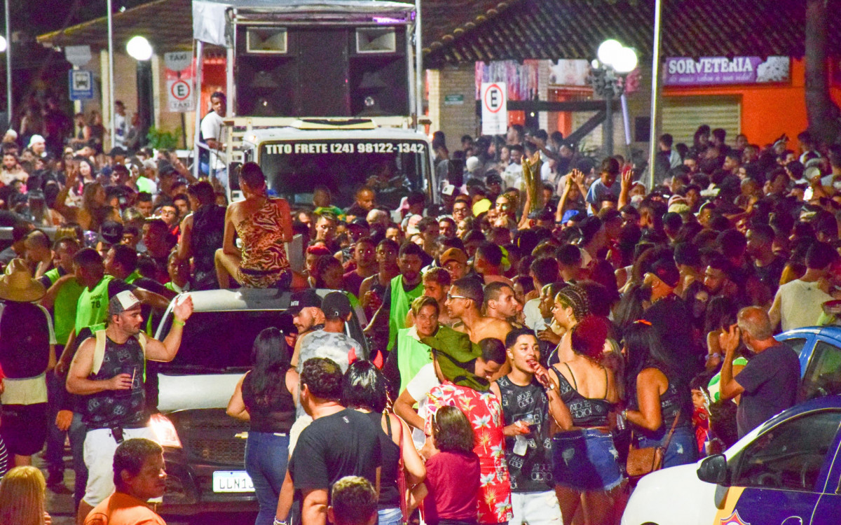 Prefeito Juninho Bernardes marcou presen&ccedil;a na festa