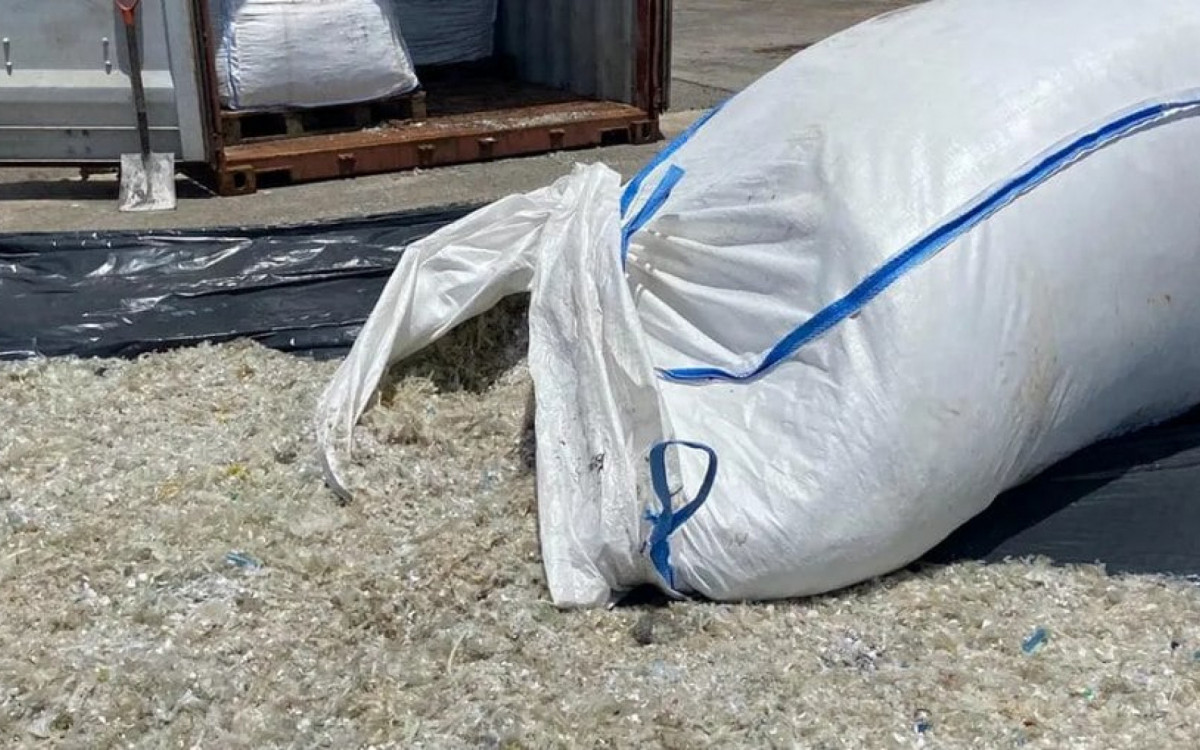 14,8 toneladas de lixo hospitalar foram apreendidas no Porto de Suape
