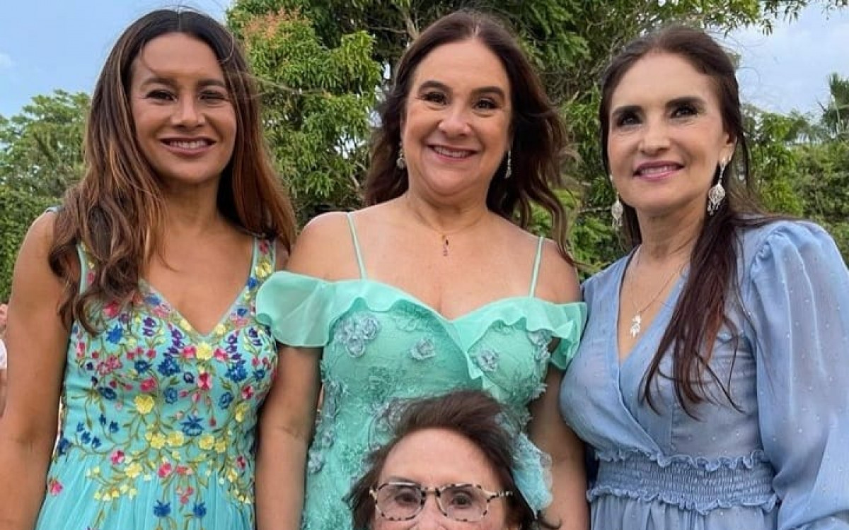 Dira Paes lamentou falecimento da m&atilde;e 